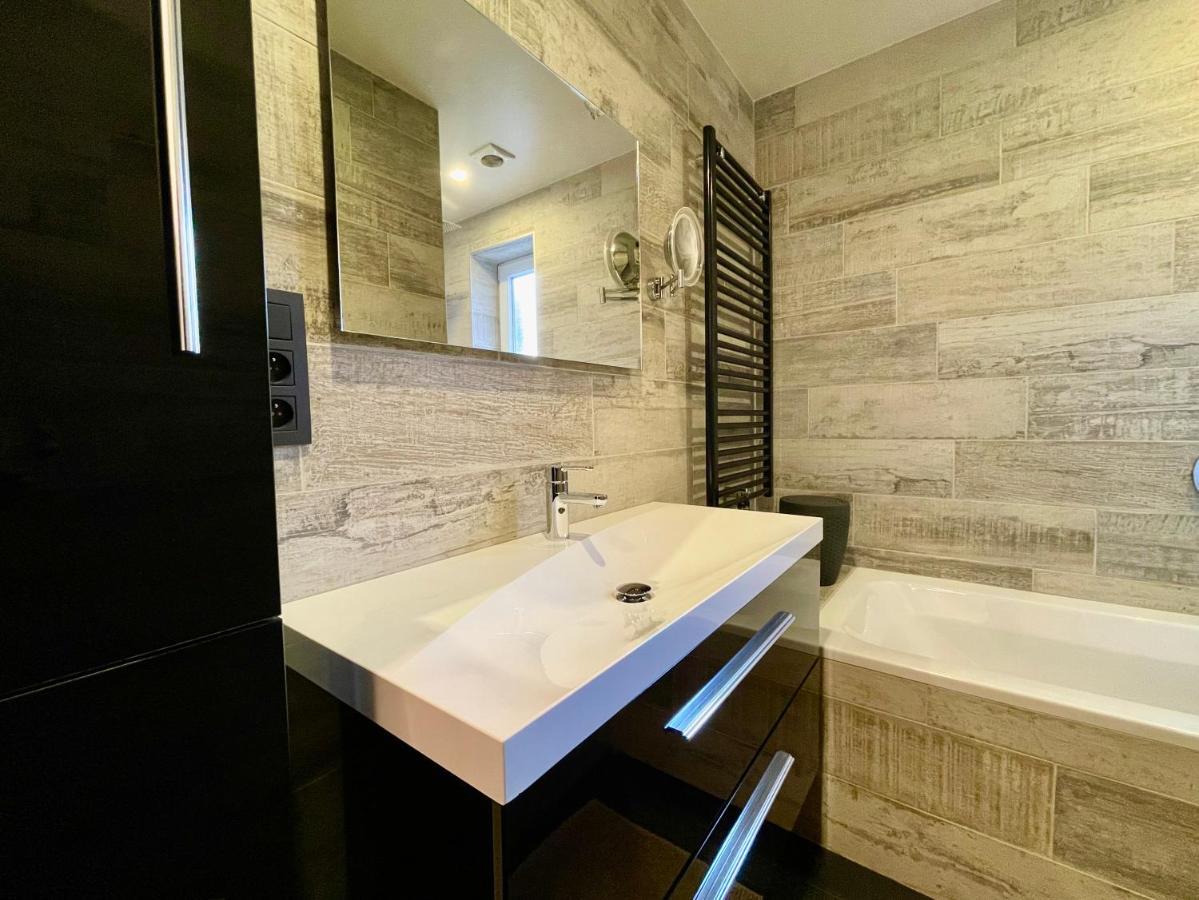 Suite 40 Jacuzzi & Sauna By Malmedreams Malmedy Ngoại thất bức ảnh